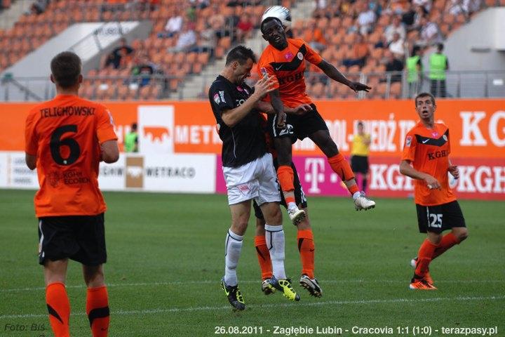2011-08-26-zaglebie-cracovia_b_0558_720