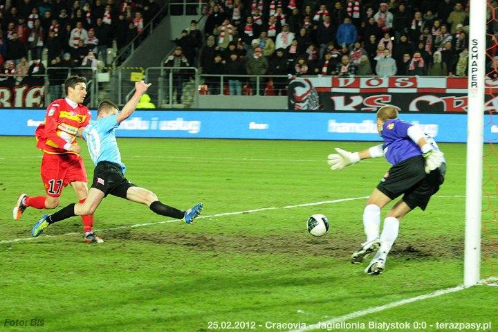 2012-02-25-cracovia-jagiellonia_bl_572_720