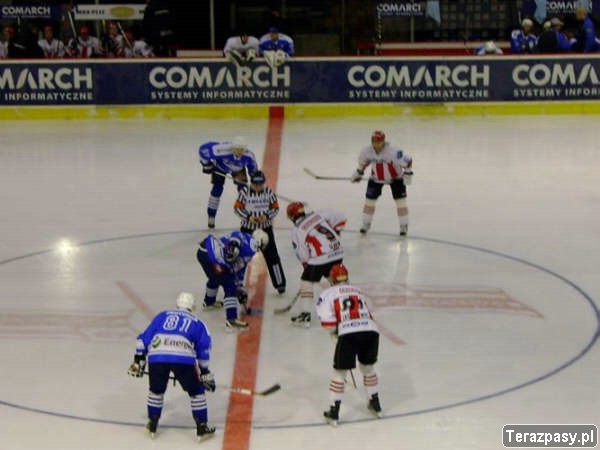 2010-02-16-cracovia-stoczniowiec-1