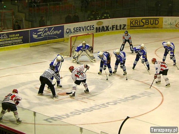 2010-02-16-cracovia-stoczniowiec-2